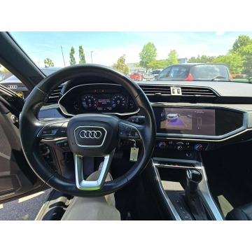 Audi Q3  SUV 2020,  2.0 benzyna, automat - Na sprzedaż za 39 000 zł - Tarnów - zdjęcie 6