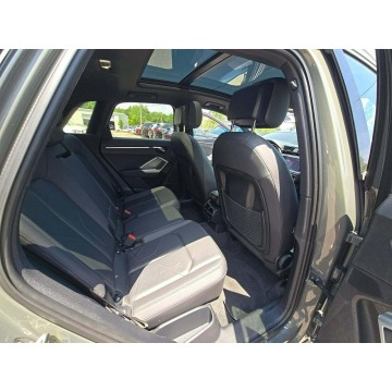 Audi Q3  SUV 2020,  2.0 benzyna, automat - Na sprzedaż za 39 000 zł - Tarnów - zdjęcie 9