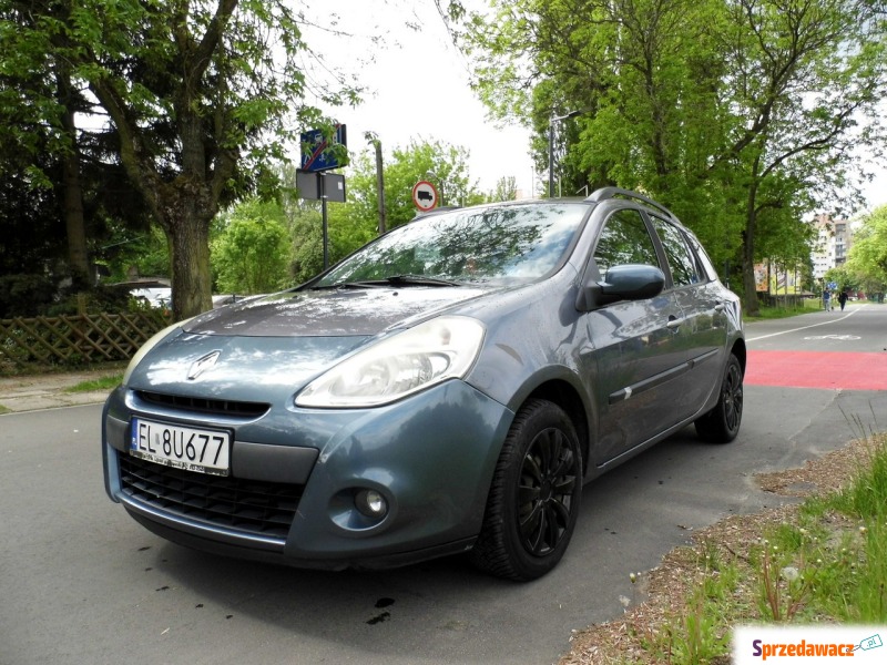Renault Clio  Kombi 2010,  1.1 benzyna - Na sprzedaż za 10 900 zł - Łódź