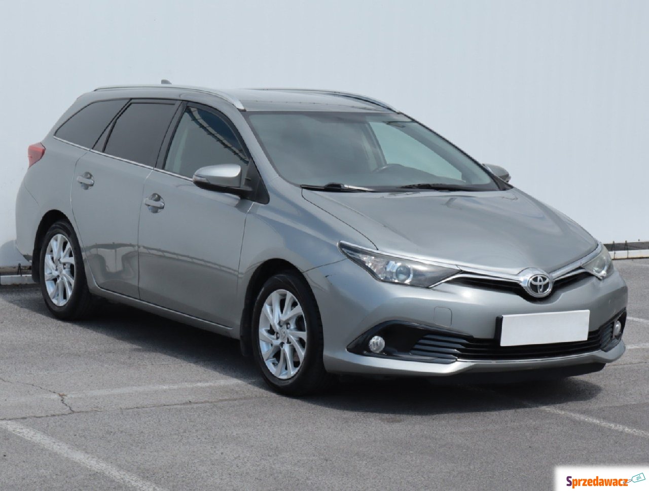 Toyota Auris 2016