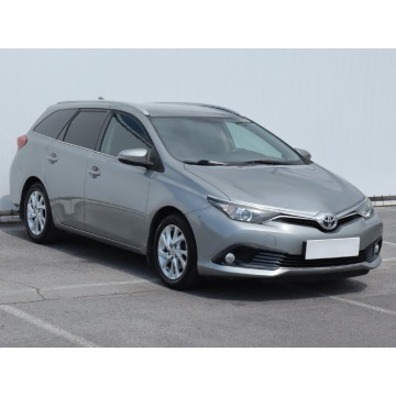 Toyota Auris 1.6 Valvematic (132KM), 2016