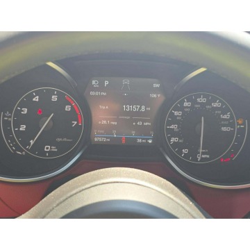 Alfa Romeo Stelvio  SUV 2019,  2.0 benzyna, automat - Na sprzedaż za 35 000 zł - Wrocław - zdjęcie 6