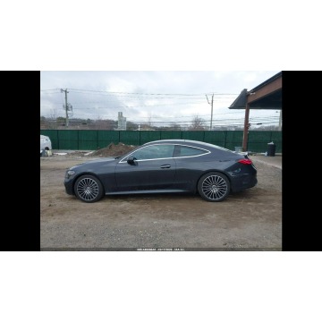 Mercedes - Benz CL-klasa  Coupe/Sportowy 2024,  2.0 benzyna, automat - Na sprzedaż za 109 000 zł - Wrocław - zdjęcie 7