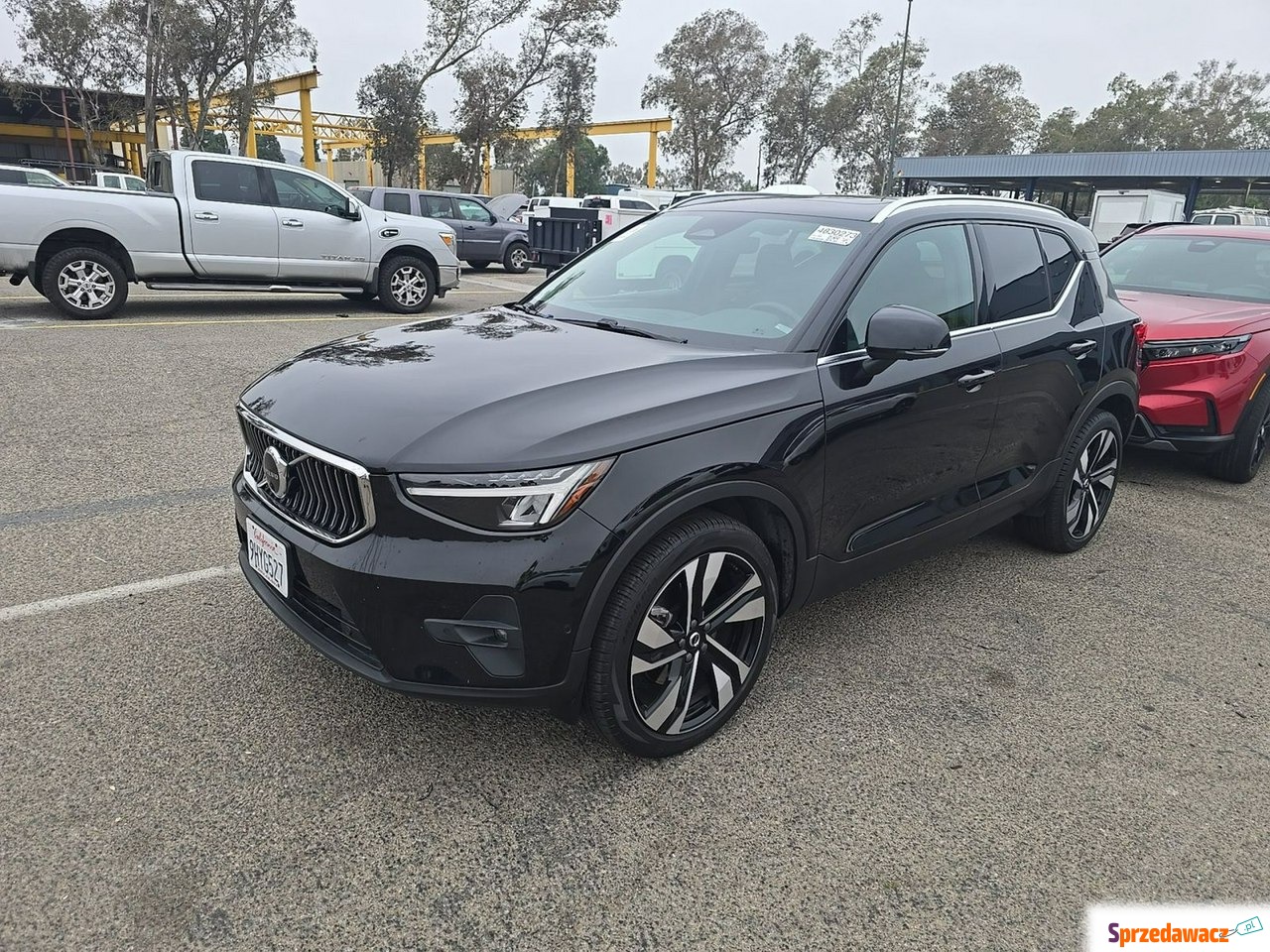 Volvo XC 40 - Ultimate Bright Theme...