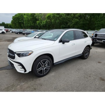 Mercedes GLC 300 - 4Matic / pakiet AMG / Auto jak nowe