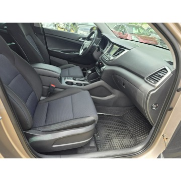 Hyundai Tucson  SUV 2017,  1.6 benzyna, automat - Na sprzedaż za 73 000 zł - Sosnowiec - zdjęcie 9