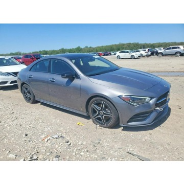 Mercedes CLA 250 - 4Matic / pakiet AMG / niski przebieg