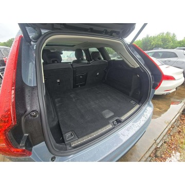 Volvo   SUV 2023,  2.0 benzyna, automat - Na sprzedaż za 69 000 zł - Warszawa - zdjęcie 5