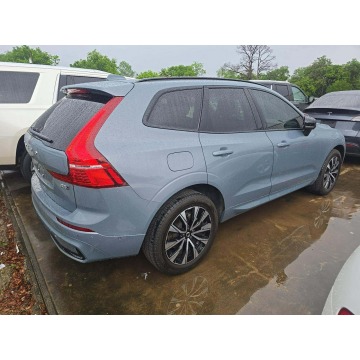Volvo   SUV 2023,  2.0 benzyna, automat - Na sprzedaż za 69 000 zł - Warszawa - zdjęcie 3