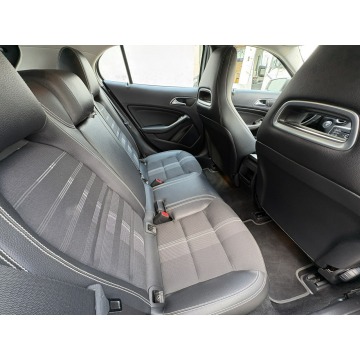 Mercedes - Benz GLA-klasa  SUV 2019,  2.1 diesel, automat - Na sprzedaż za 72 900 zł - Pyzdry - zdjęcie 10