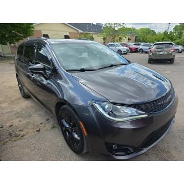 Chrysler Pacifica  Minivan/Van 2020,  3.6 benzyna, automat - Na sprzedaż za 39 000 zł - Warszawa - zdjęcie 3