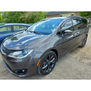 Chrysler Pacifica - LIMITED S / wersja S / niski przebieg