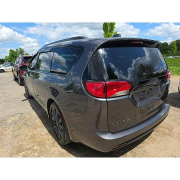 Chrysler Pacifica  Minivan/Van 2020,  3.6 benzyna, automat - Na sprzedaż za 39 000 zł - Warszawa - zdjęcie 5