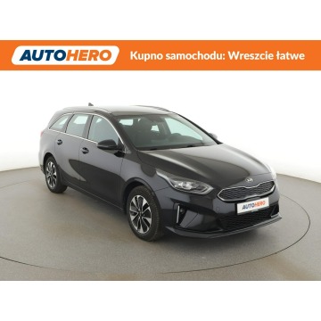 Kia Ceed  Kombi 2019,  1.6 hybryda, automat - Na sprzedaż za 54 100 zł - Warszawa - zdjęcie 10
