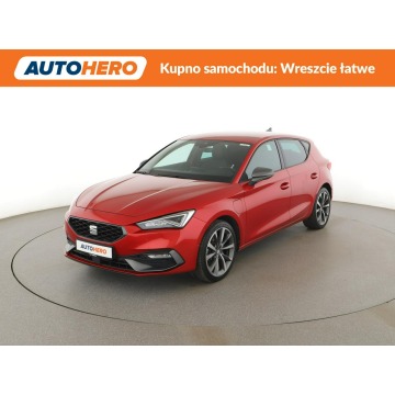 Seat Leon - FR PHEV automat alcantara virtual navi kamera ACC LED