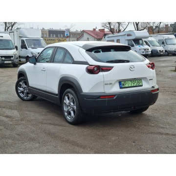 Mazda MX-3  SUV 2021 elektryczny, automat - Na sprzedaż za 59 182 zł - Warszawa - zdjęcie 3