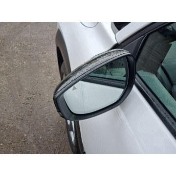 Mazda MX-3  SUV 2021 elektryczny, automat - Na sprzedaż za 59 182 zł - Warszawa - zdjęcie 9