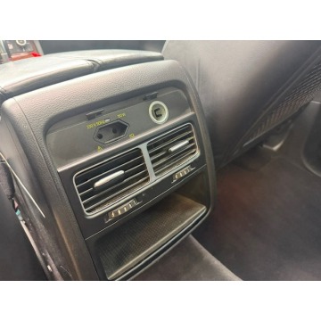Volkswagen Touareg  SUV 2010,  3.0 diesel - Na sprzedaż za 27 700 zł - Margonin - zdjęcie 7
