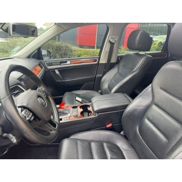 Volkswagen Touareg  SUV 2010,  3.0 diesel - Na sprzedaż za 27 700 zł - Margonin - zdjęcie 10