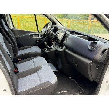 Opel Vivaro 2018,  1.6 diesel - Na sprzedaż za 47 999 zł - Gostyń - zdjęcie 7