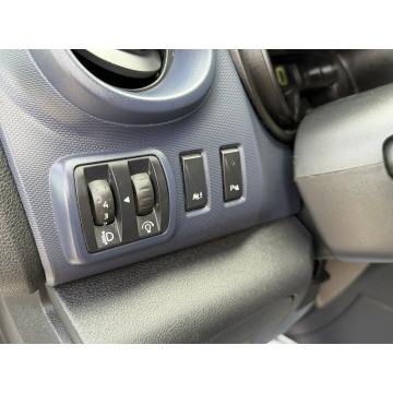 Opel Vivaro 2018,  1.6 diesel - Na sprzedaż za 47 999 zł - Gostyń - zdjęcie 11
