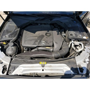 Mercedes - Benz C-klasa  Sedan/Limuzyna 2020,  2.0 benzyna, automat - Na sprzedaż za 38 000 zł - Warszawa - zdjęcie 11