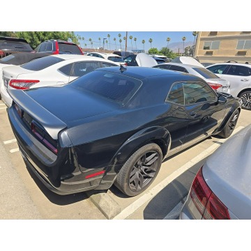Dodge Challenger  Coupe/Sportowy 2022,  6.4 benzyna, automat - Na sprzedaż za 59 000 zł - Warszawa - zdjęcie 4