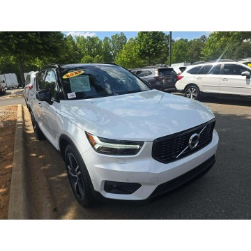 Volvo   SUV 2022,  2.0 benzyna, automat - Na sprzedaż za 49 000 zł - Warszawa - zdjęcie 1