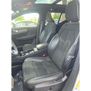 Volvo   SUV 2022,  2.0 benzyna, automat - Na sprzedaż za 49 000 zł - Warszawa - zdjęcie 5