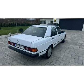 Mercedes - Benz W201  Sedan/Limuzyna 1986,  2.0 benzyna - Na sprzedaż za 39 997 zł - Gdańsk - zdjęcie 8