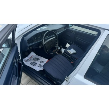 Mercedes - Benz W201  Sedan/Limuzyna 1986,  2.0 benzyna - Na sprzedaż za 39 997 zł - Gdańsk - zdjęcie 12