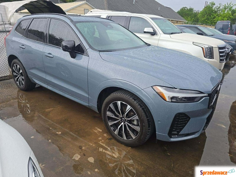 Volvo   SUV 2023,  2.0 benzyna, automat - Na sprzedaż za 69 000 zł - Warszawa