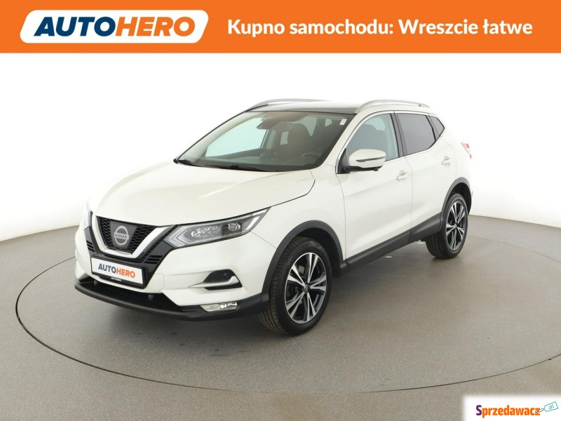 Nissan Qashqai  SUV 2017,  1.2 benzyna - Na sprzedaż za 46 200 zł - Warszawa