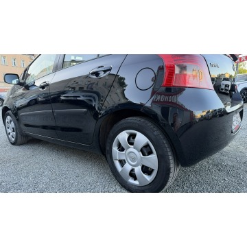Toyota Yaris  Hatchback 2008,  1.3 benzyna - Na sprzedaż za 17 900 zł - Elbląg - zdjęcie 11