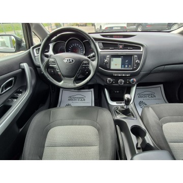 Kia Ceed  Hatchback 2017,  1.6 benzyna - Na sprzedaż za 42 900 zł - Łosino - zdjęcie 6