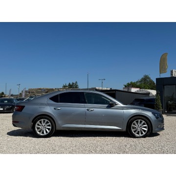 Skoda Superb  Sedan/Limuzyna 2019,  2.0 benzyna, automat - Na sprzedaż za 84 900 zł - Michałowice-Wieś - zdjęcie 3