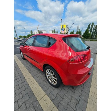 Seat Leon  Hatchback 2010,  1.9 diesel - Na sprzedaż za 9 990,00 zł - Głogów - zdjęcie 2
