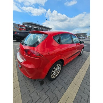 Seat Leon  Hatchback 2010,  1.9 diesel - Na sprzedaż za 9 990,00 zł - Głogów - zdjęcie 5