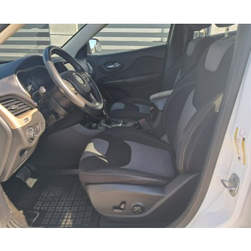 Jeep Cherokee  SUV 2014,  2.0 diesel, automat - Na sprzedaż za 48 000 zł - Cisiec - zdjęcie 9