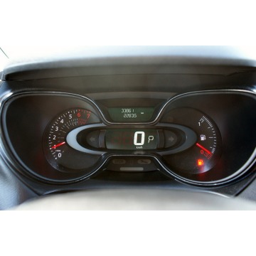 Renault Captur  Hatchback 2018,  1.2 benzyna, automat - Na sprzedaż za 39 900 zł - Ostrów Wielkopolski - zdjęcie 6