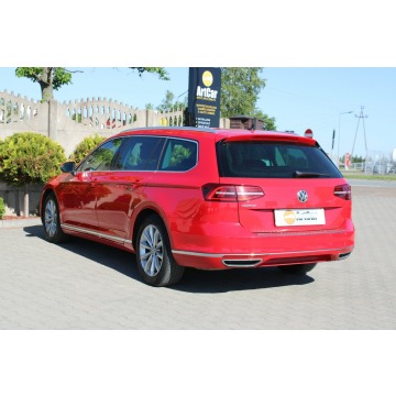 Volkswagen Passat  Kombi 2018,  2.0 diesel, automat - Na sprzedaż za 53 900 zł - Zambrów - zdjęcie 5