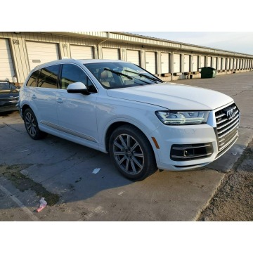 Audi Q7  SUV 2018,  3.0 benzyna, automat - Na sprzedaż za 45 000 zł - Warszawa - zdjęcie 3