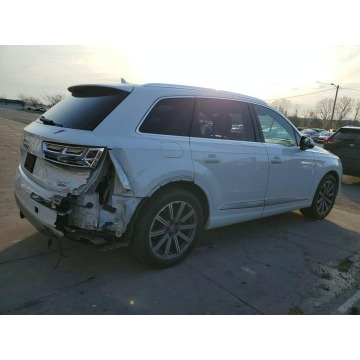 Audi Q7  SUV 2018,  3.0 benzyna, automat - Na sprzedaż za 45 000 zł - Warszawa - zdjęcie 4