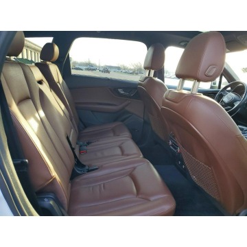 Audi Q7  SUV 2018,  3.0 benzyna, automat - Na sprzedaż za 45 000 zł - Warszawa - zdjęcie 10
