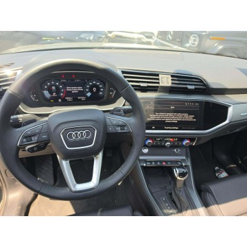 Audi Q3  SUV 2024,  2.0 benzyna, automat - Na sprzedaż za 65 000 zł - Warszawa - zdjęcie 6