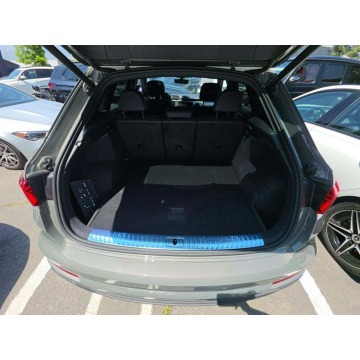 Audi Q3  SUV 2024,  2.0 benzyna, automat - Na sprzedaż za 65 000 zł - Warszawa - zdjęcie 11