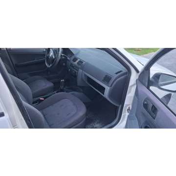 Skoda Fabia  Hatchback 2003,  1.4 benzyna+LPG - Na sprzedaż za 3 900,00 zł - Lublin - zdjęcie 8