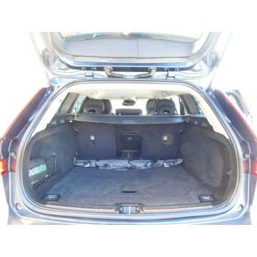 Volvo V60  Kombi 2021,  2.0 benzyna, automat - Na sprzedaż za 75 555 zł - Żyrardów - zdjęcie 11