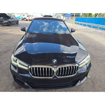BMW Seria 5  Sedan/Limuzyna 2023,  2.0 benzyna, automat - Na sprzedaż za 85 000 zł - Warszawa - zdjęcie 2