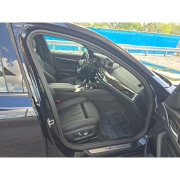 BMW Seria 5  Sedan/Limuzyna 2023,  2.0 benzyna, automat - Na sprzedaż za 85 000 zł - Warszawa - zdjęcie 11